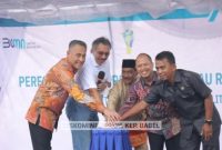 Darsin Bahagia Pulau Rengit Dialiri Listrik