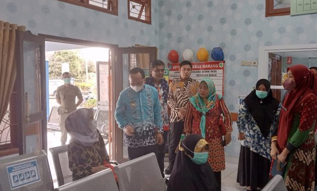 Bupati Bangka Tengah Tinjau Pelayanan Kesehatan di Puskesmas Namang