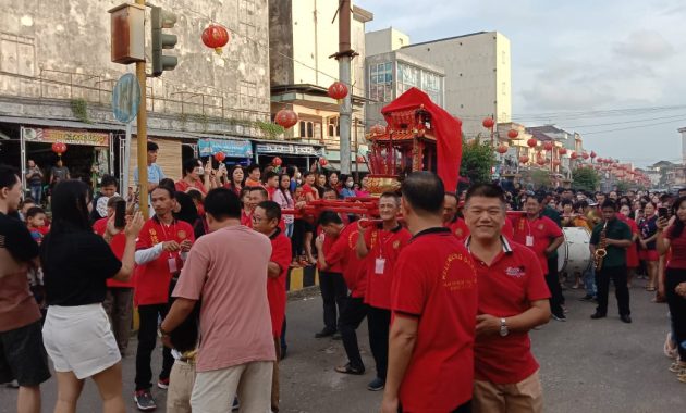 Masyarakat Tionghoa Parittiga Gelar Cap Go Meh Selama 2 Malam