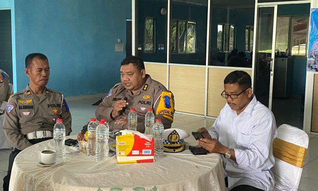 Dit Lantas Polda Babel Sosialisasi Ops Keselamatan Menumbing kepada Supir Truk