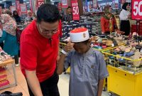 Berkah Ramadhan, Anak Yatim Diajak Bukber dan Beli Baju Lebaran