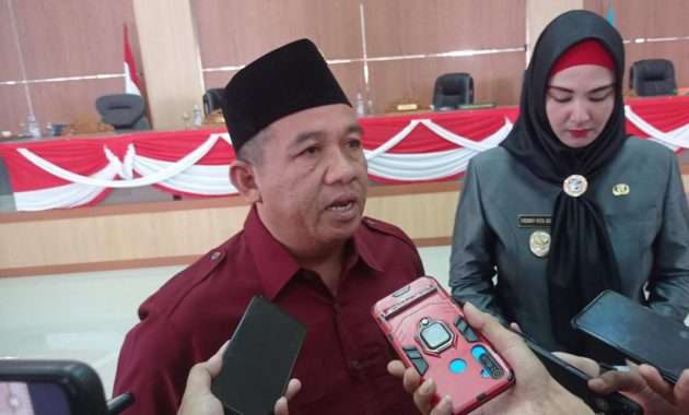 Hanya Dihadiri 7 Orang, Rapat Paripurna DPRD Basel Dibatalkan