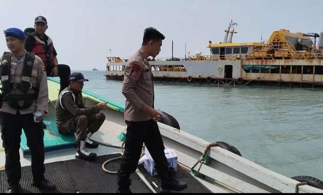 Pantai Jerangkat Dijarah Penambang Ilegal