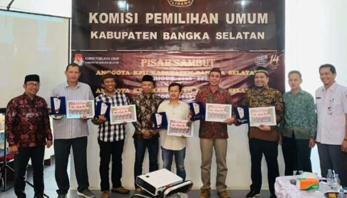 Sertijab KPU Bangka Selatan, Amri Titip Pesan untuk Komisioner Baru