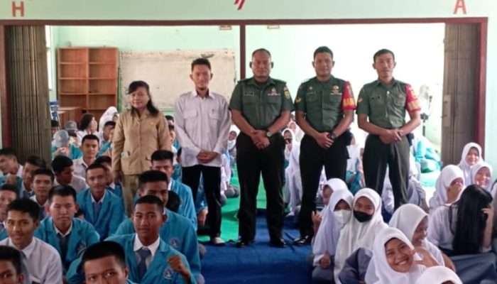 Mayor CHB Nawawi Paparkan Revolusi Mental kepada Siswa SMA Negeri 1 Simpang Teritip