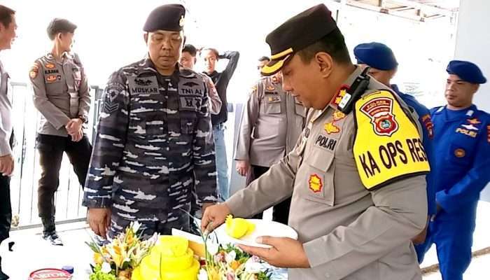 Kapolres Toni Sarjaka Bikin Surprise di Posmat TNI AL Toboali