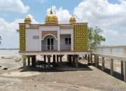 Masjid Terapung, Daya Tarik Pantai Tanjung Putat Belinyu