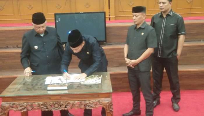 DPRD dan Pemda Bangka Barat Sepakati APBD Perubahan 2023