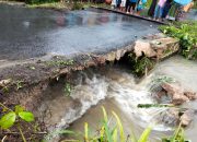 Tiga Titik Akses Jalan di Desa Teluk Limau Terputus