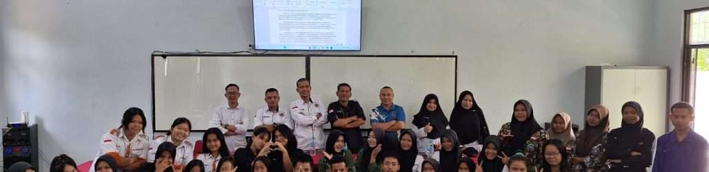 PWI Babar Menggelar Pelatihan Jurnalistik di SMKN 1 Parittiga