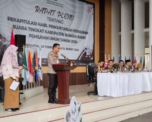 120 Personel Gabungan Polres Bangka Barat Amankan Rapat Pleno Pemilu