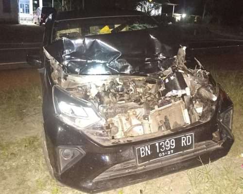 Laka Lantas di Kelapa, Daihatsu Sigra Seruduk Truk