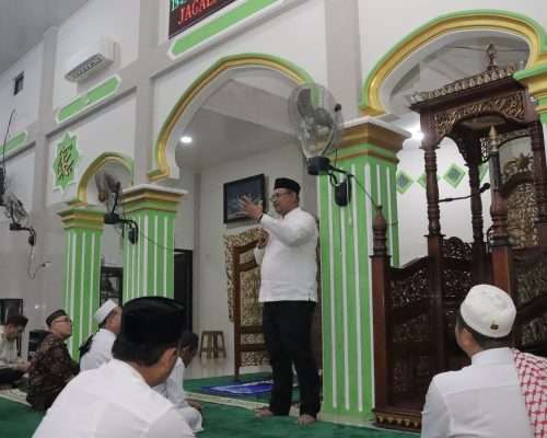 Safrizal Safari Ramadhan di Masjid Jami’atul Khoirot Desa Namang