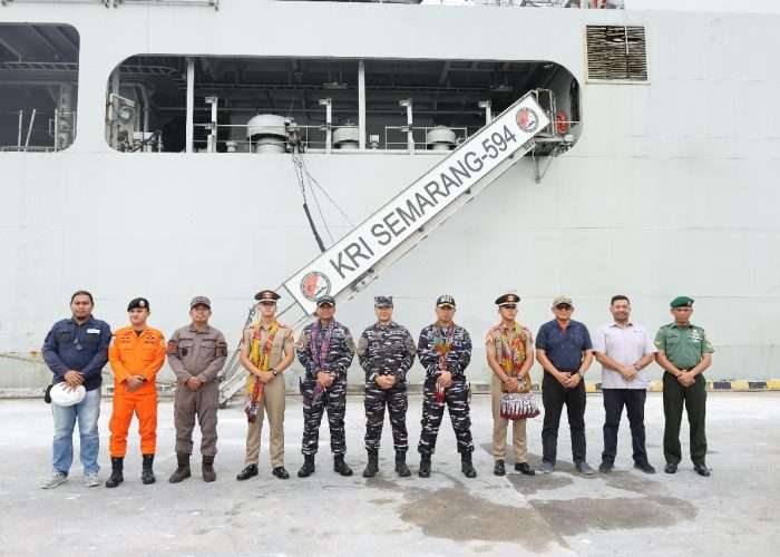 KRI Semarang-594 Sandar di Belinyu