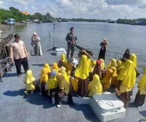 Babinpotmar Pangkalbalam Tanamkan Cinta Bahari kepada Siswa SDIT Qurani Adh-Dhuhaa