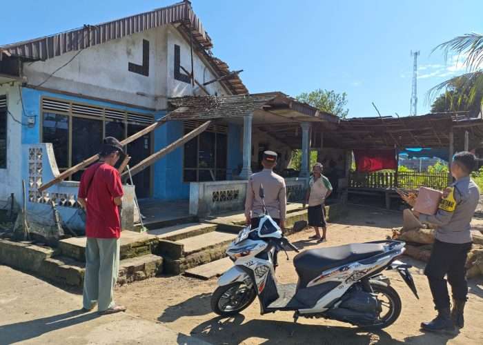 Rumah Warga Diterjang Puting Beliung, Kapolsek Pemali Langsung Turun ke Lokasi