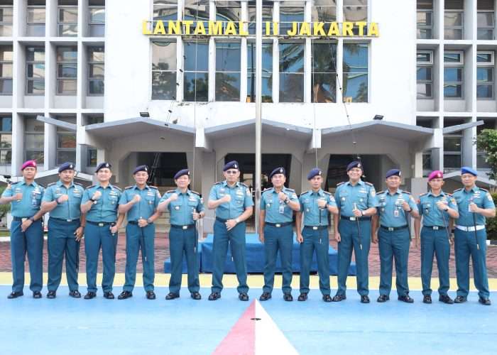 Lanal Babel Diganjar Penghargaan Usai Gagalkan Penyelundupan 41 Ton Timah