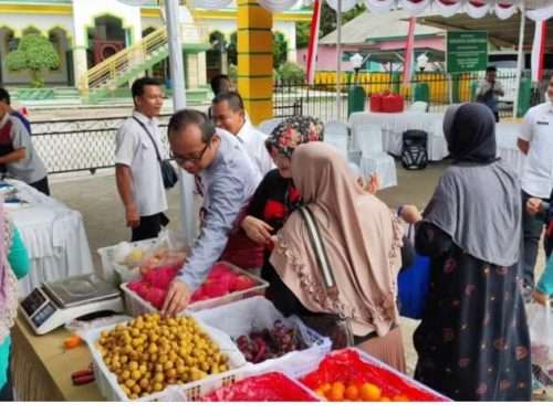 Warga Serbu Pasar Murah Pemkab Bangka