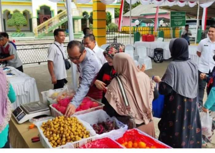 Warga Serbu Pasar Murah Pemkab Bangka