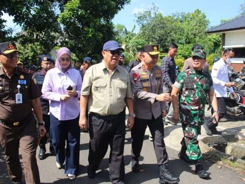 Kasrem 045/Gaya Bareng Forkopimda Babel Tinjau TPS Pilkada Ulang