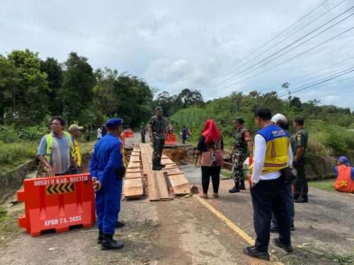Dandim 0414/Belitung Tinjau Jembatan Ambruk di Perbatasan Belitung–Beltim
