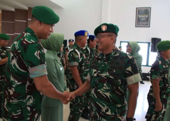 24 Prajurit Korem 045/Gaya Naik Pangkat,
