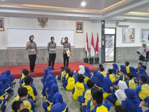 Satlantas Bangka Sosialisasi Tertib Lalu Lintas dan Anti-Bullying ke Siswa SDIT Biruni 
