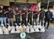 Gudang Timah Ilegal di Baturusa Digerebek, Polisi Amankan 24 Kampil Pasir Timah