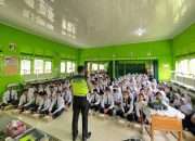 Polres Bangka Edukasi Pelajar SMPN 2 Belinyu soal Tertib Lalu Lintas