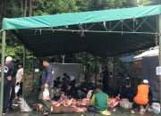 Masjid Agung Sungailiat Sembelih 8 Sapi dan 5 Kambing
