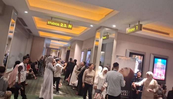 Suamiku Lukaku’ Diserbu Warga, Dinda Rembulan Angkat Isu KDRT