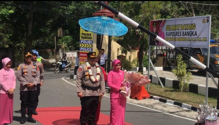 Tongkat Komando Polres Bangka Berganti, AKBP Indra Tekankan Soliditas dan Kebersamaan