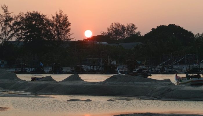 Tambang Ilegal Beraktivitas di Alur Muara Air Kantung, Warga Minta APH Bertindak
