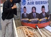 NasDem Bangka Distribusikan Air Bersih di 13 Wilayah Sungailiat